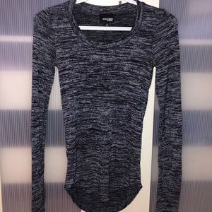 Aritzia long sleeve shirt